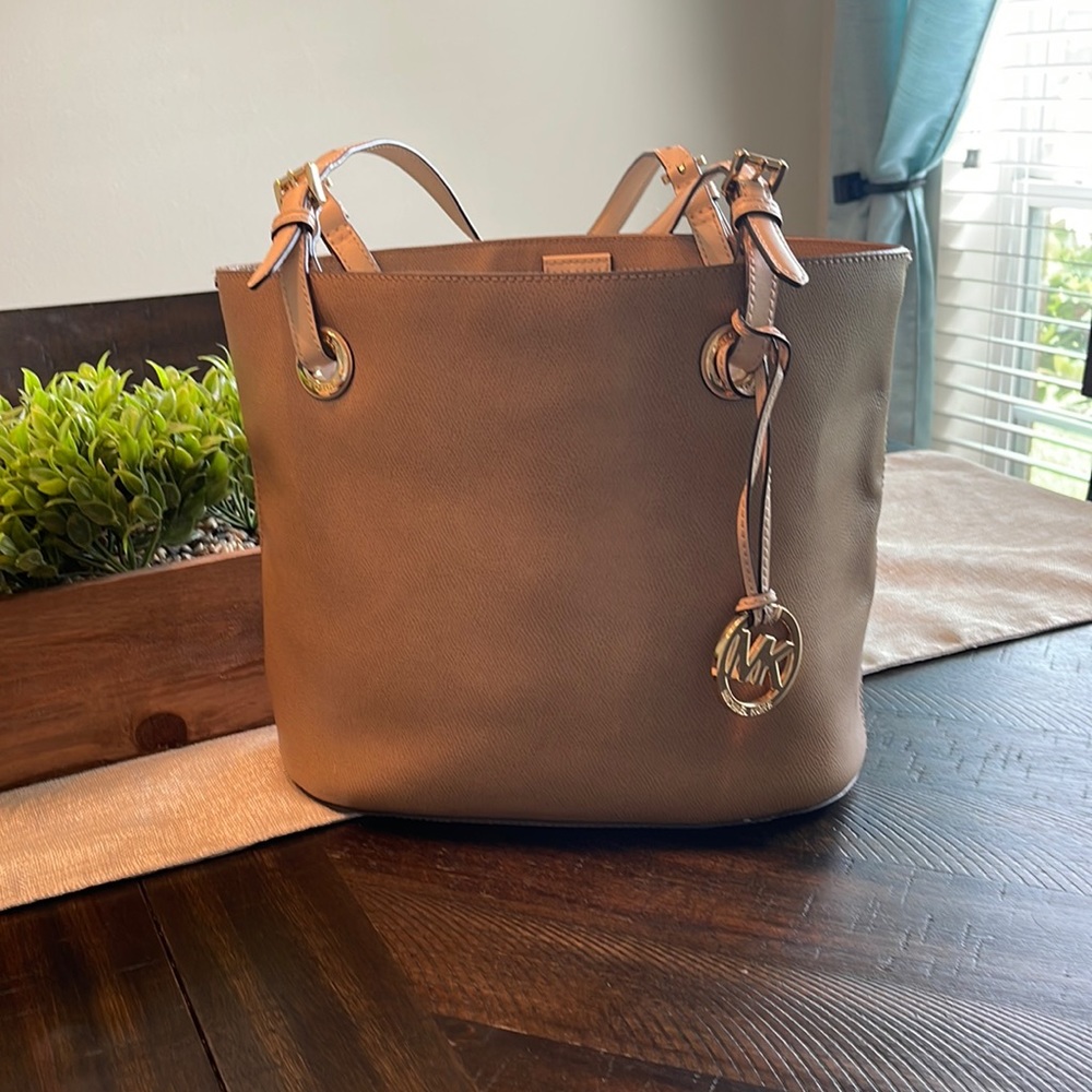 Michael Kors Tote
